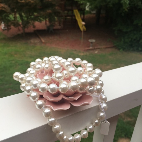 Faux Pearls - Picture 4 of 5